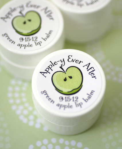 apple-y ever after favors