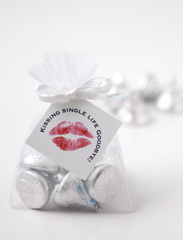 kissing-single-life-chocolate
