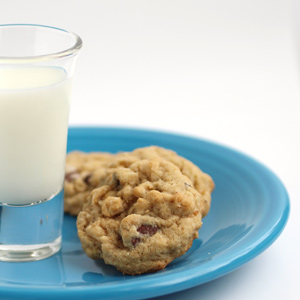 cookies and milk for unforgettable events